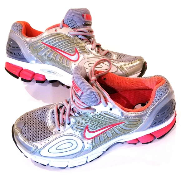 Vintage Nike ZOOM VOMERO+ 4 Running Shoes